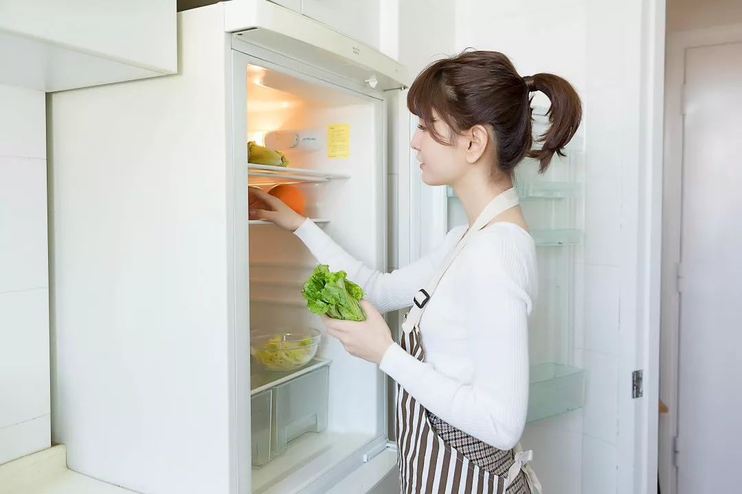 炎炎夏日來談?wù)劚湫袠I(yè)與尼龍610塑料行業(yè)的淵源