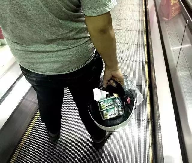 嚴禁使用一次性PA610等塑料袋之后,泰國人的畫風就不大對勁兒了