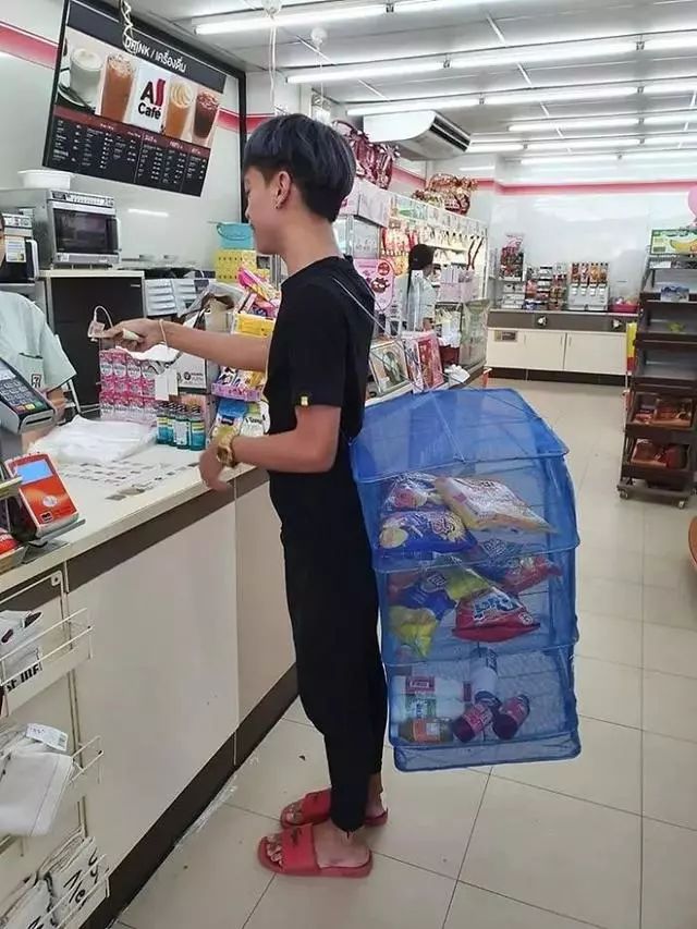 嚴禁使用一次性PA610等塑料袋之后,泰國人的畫風就不大對勁兒了